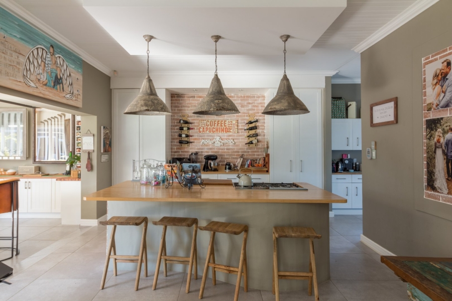 5 Bedroom Property for Sale in Num Num Cape Estate Western Cape